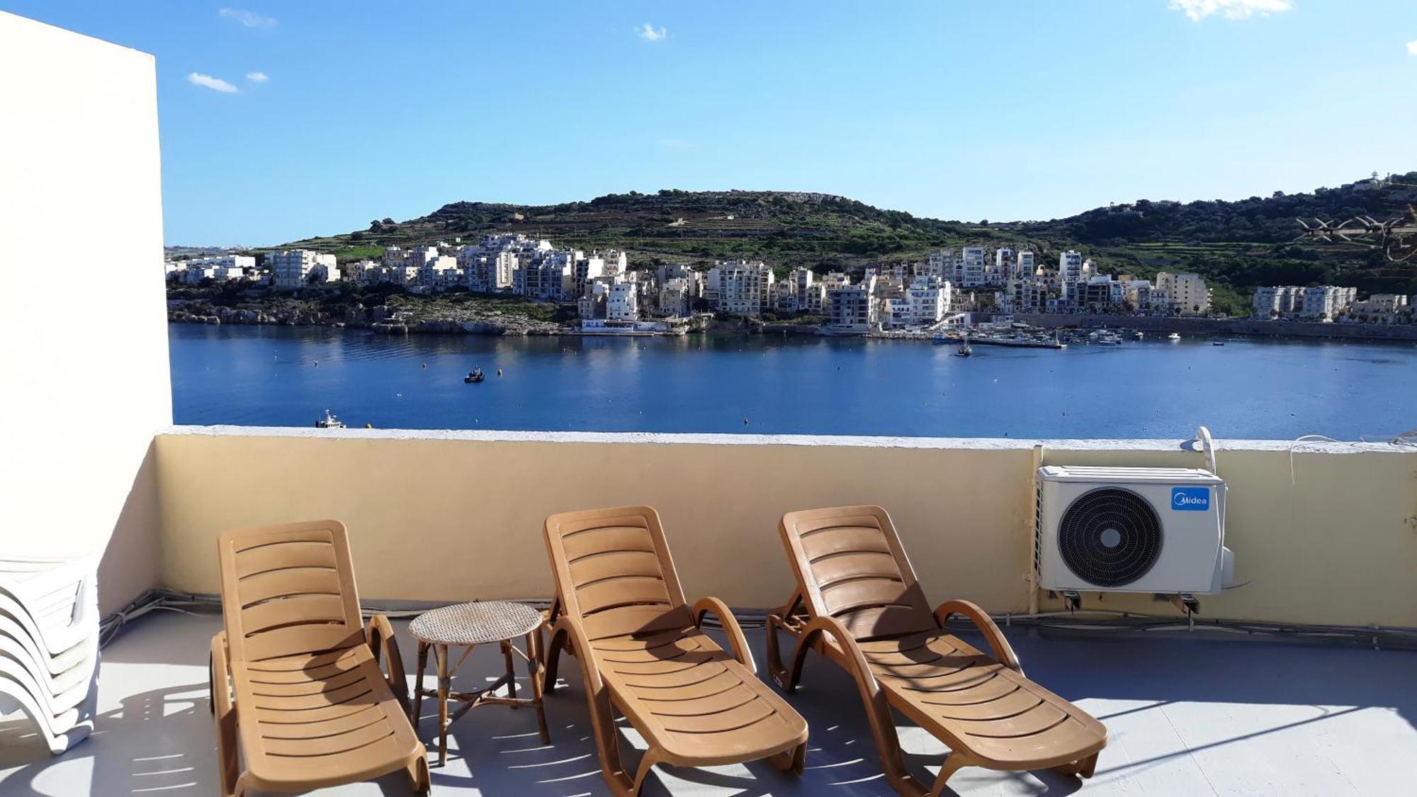 Bayview 2 Bedroom Seaview Apartment With Large Terrace With Panoramic Views - By Getawaysmalta Σεντ Πόλς Μπέι Εξωτερικό φωτογραφία