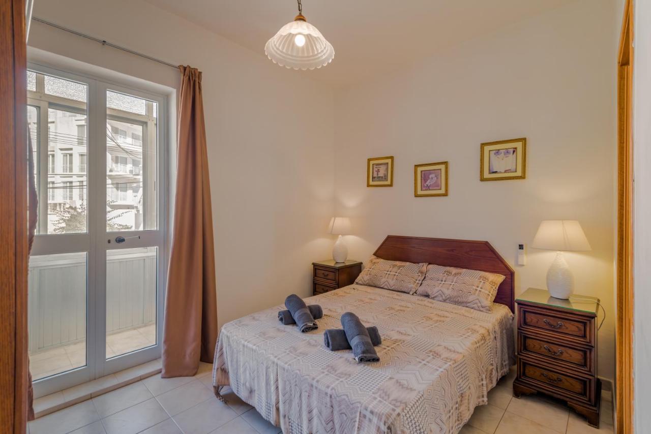 Bayview 2 Bedroom Seaview Apartment With Large Terrace With Panoramic Views - By Getawaysmalta Σεντ Πόλς Μπέι Εξωτερικό φωτογραφία